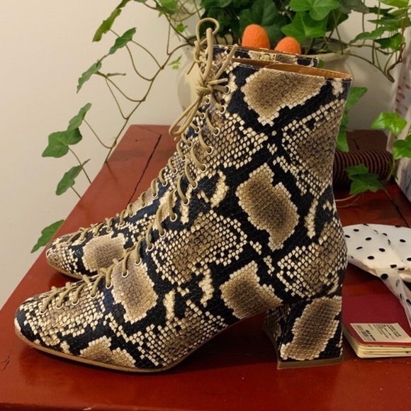 By Far Size 38 Becca Snakeskin Lace Up Heeled Boots - Picture 4 of 6